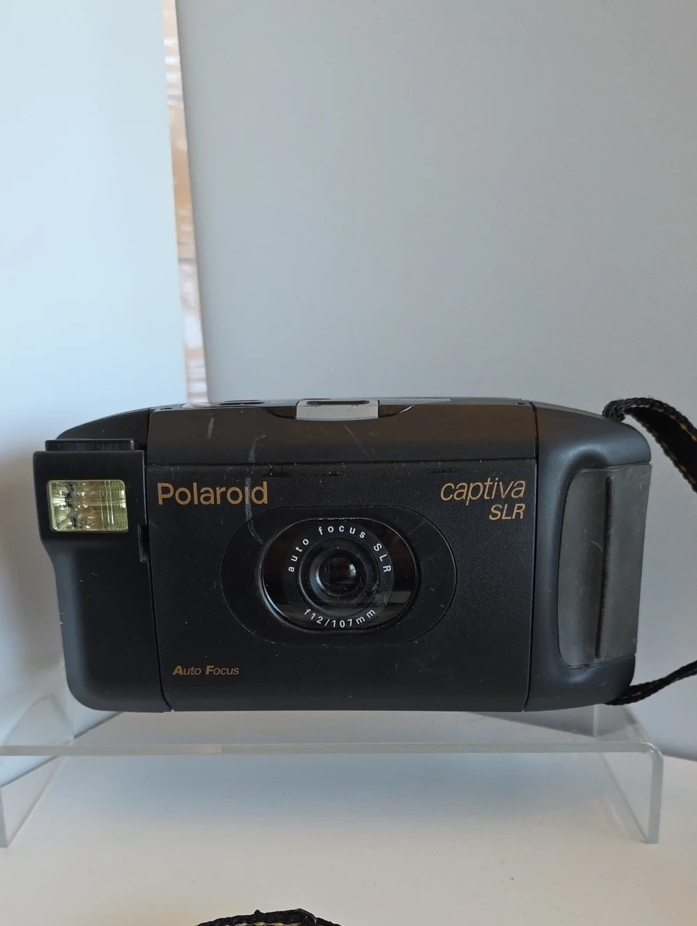 Vintage 99's Polaroid Captiva SLR -Display Use Only